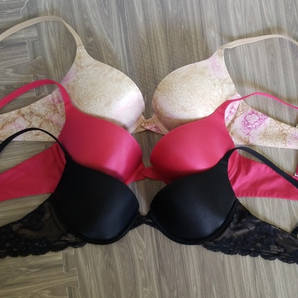 Maidenform Other - Maidenform 34B bra bundle
